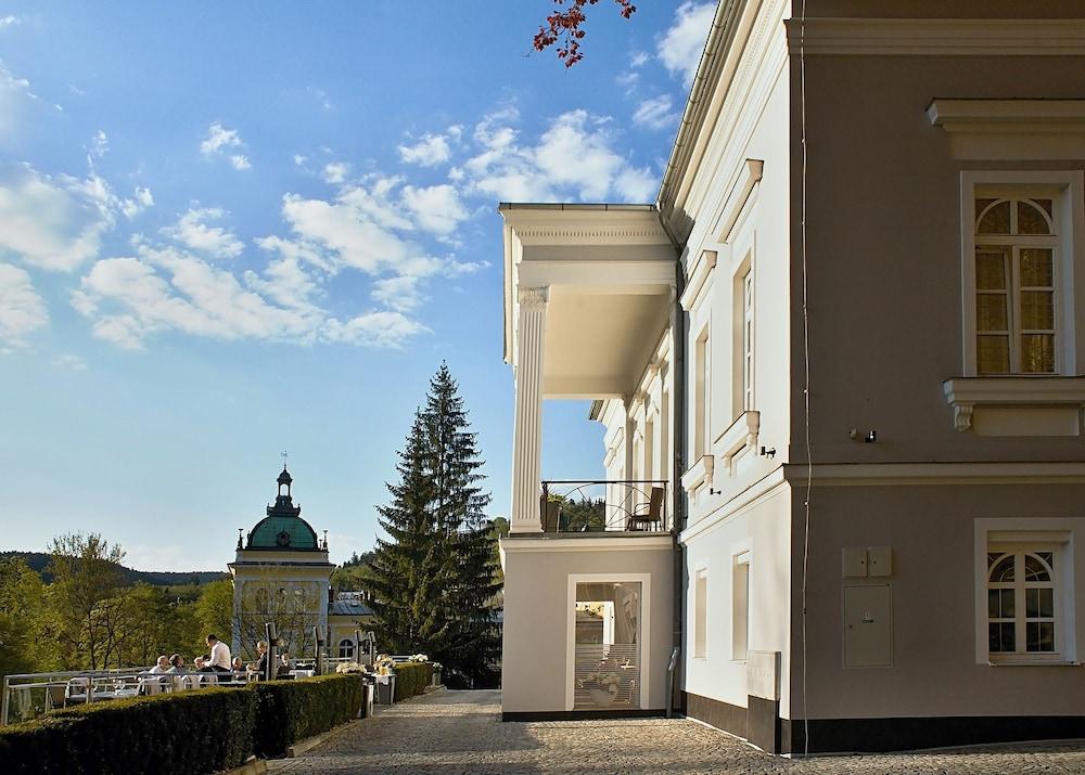 Gourmet Hotel Villa Patriot Mariánské Lázně Exterior foto